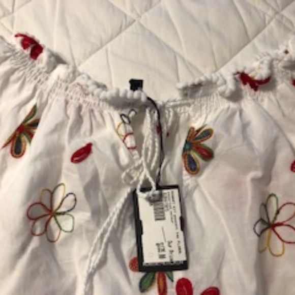 Robert Kitchen Boho Off Shoulder Blouse - Picture 3 of 3